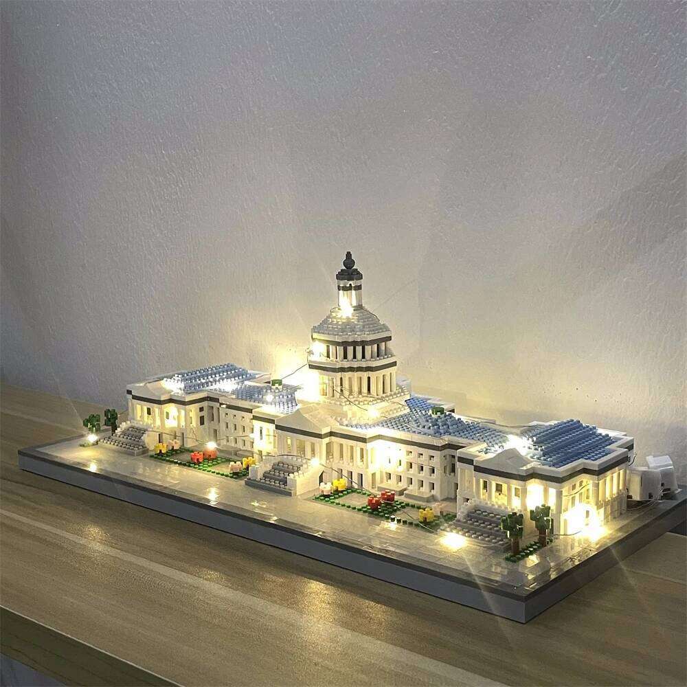 Capitol Model Micro Mini Building Blocks Toy: Intricate Architectural Detail, High-grade Material, Ideal Display Piece Z260306