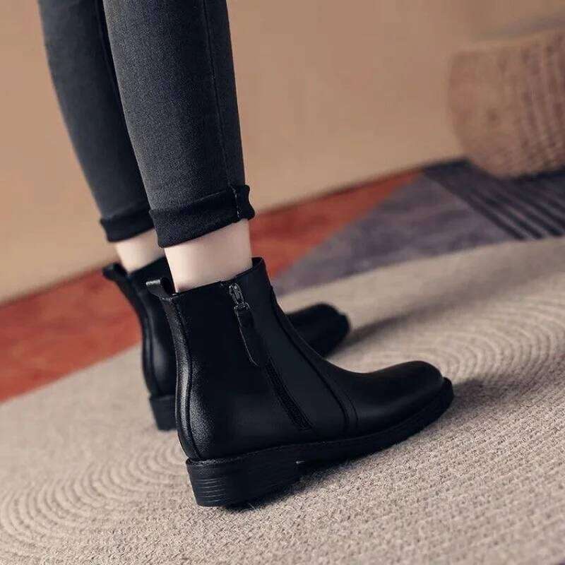 2025 Autumn Winter New Fashion Women's Boots, Side Zipper Low Heel, Versatile and Slimming Ankle Boots