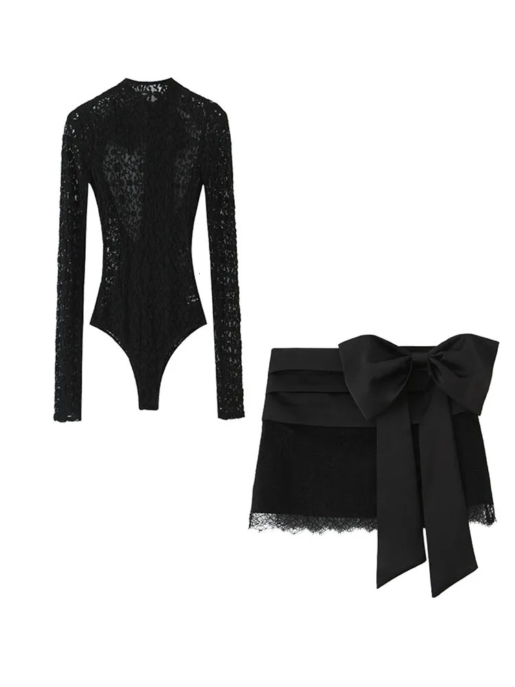 Women Autumn Lace Bodysuit Womens Bodysuit Black Cutwork O-Neck Long Sleeves BodysuitsSplicing Mini Skirt Suit 260304