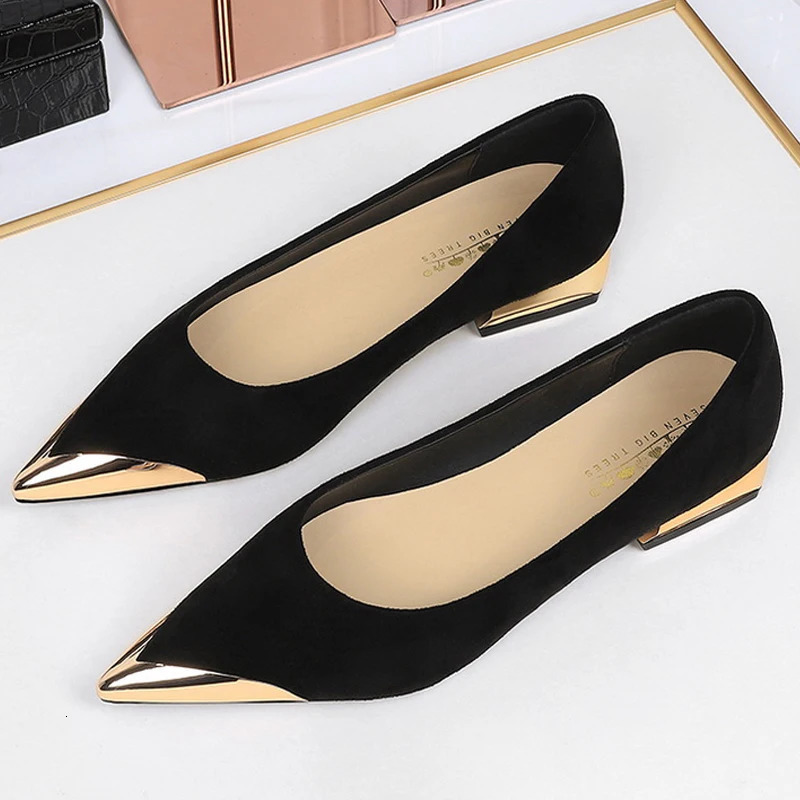 Retro womens low heeled shoes suede Ladies shoes Metal pointed tip women shoes Comfortable Female shoes low heel Office shoes 260306