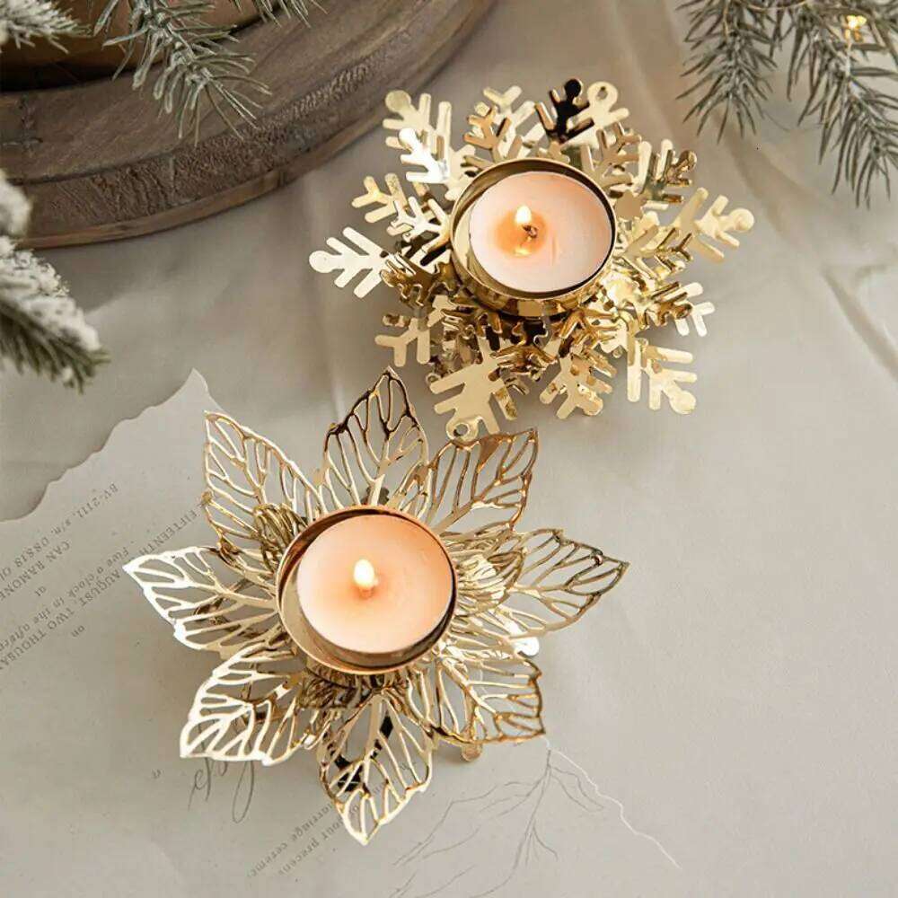 Modern Snowflake Candle Holders Flower Shape Golden Christmas Candleholder Iron Candlestick Tabletop Ornaments Holiday Party XJ260305