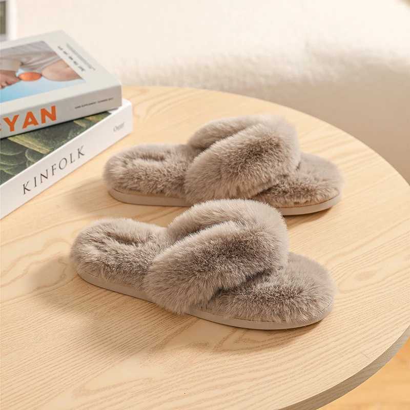 Winter Keep Warm Women Fur Furry Slippers Soft Slides Flats Heel Non Slip Indoor House Flip Flops Shoes Female Slippers S260305