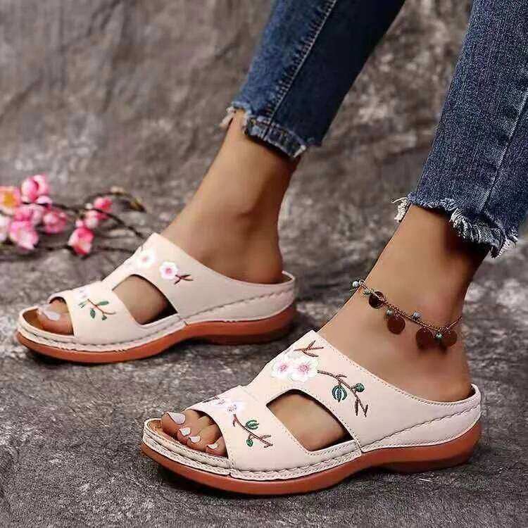 New Women Embroider Flowers Leather Women's Sandals Outdoor Light Casual Wedges Slippers Slip on Summer Shoes for Woman