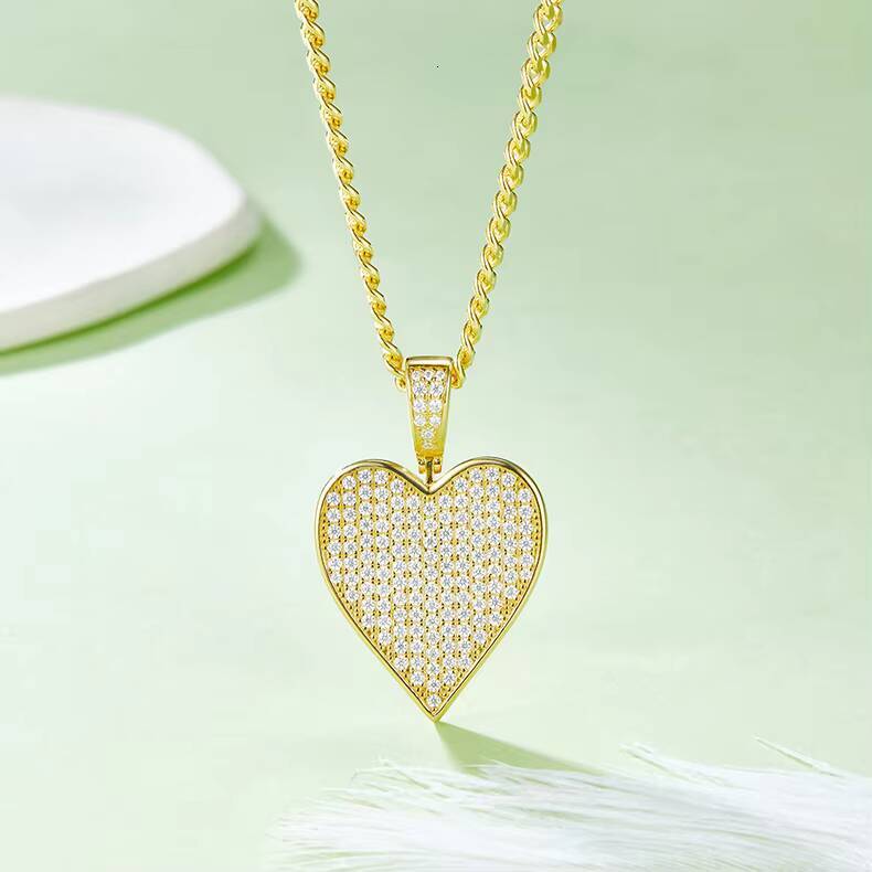 Heart Hip Hop Necklace with S925 Silver Pendant Set with Moissanite