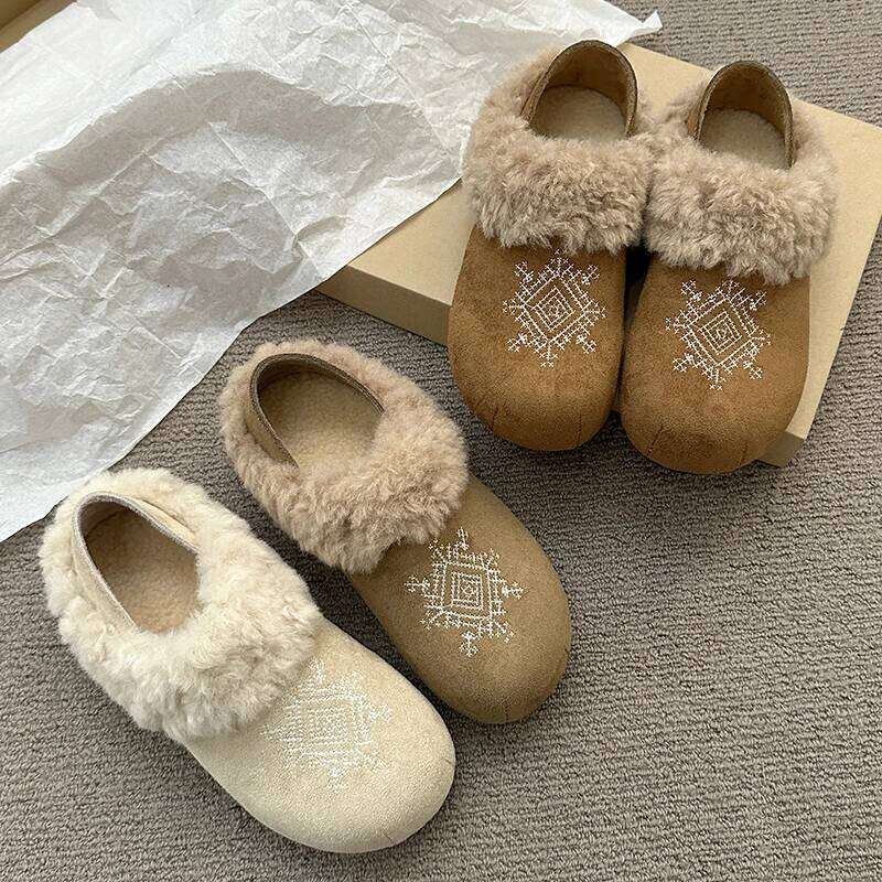 2025 Winter New One Step Flat Fashionable and Comfortable Women's Retro Casual Shoes