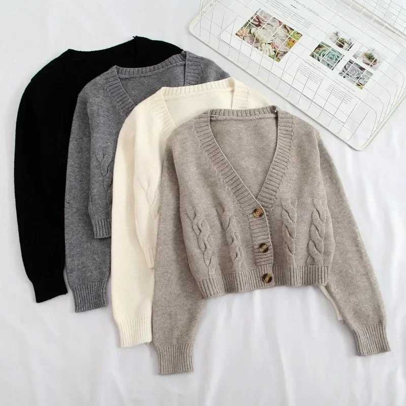 V Neck Cropped Cardigan Women Long Sleeve Twist Knitted Sweater Coats Autumn Winter Keep Warm Korean Fashion Jacket Cardigan M260306