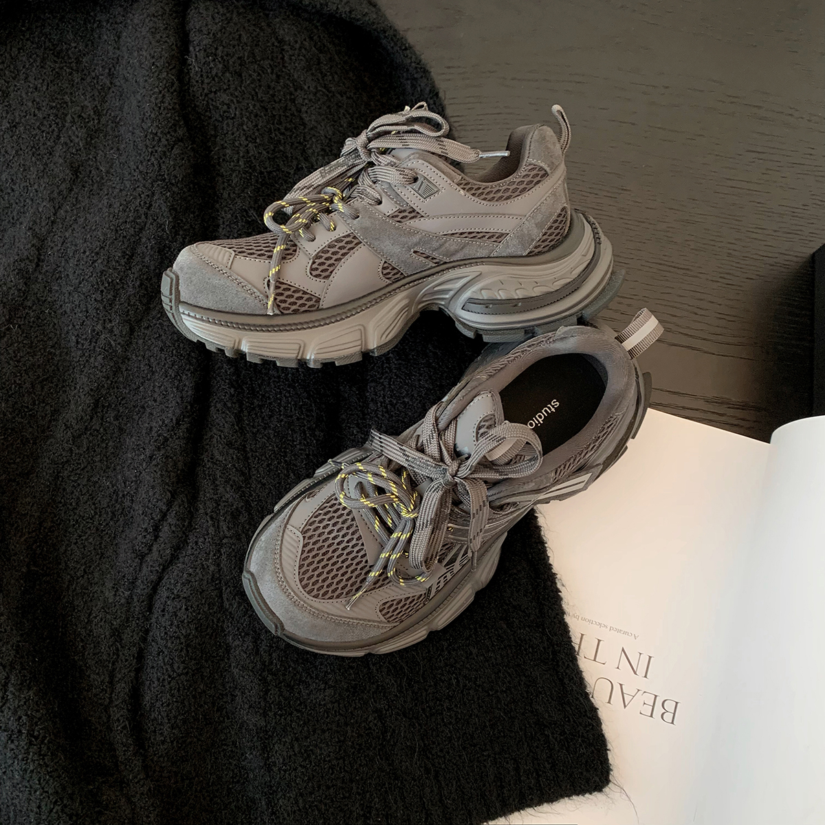 Leather Edition~2026 Spring Hot Trendy Single inside Crooked Head Double Lace Splicing Mesh Thick Bottom Casual Dad Shoes