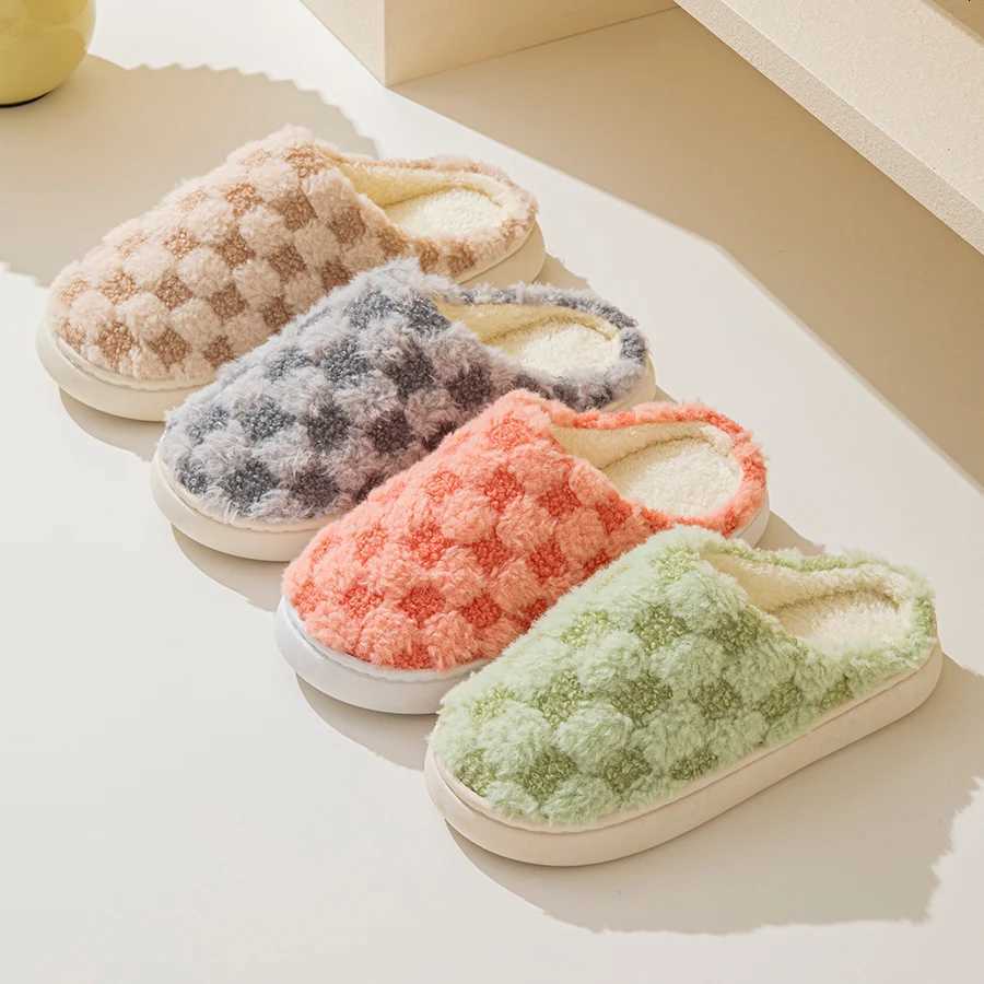 Cotton Slippers for Women Winter Home Indoor Home Warm Non-Slip Thick Bottom Couples New Wool Slippers for Men Autumn and Winter S260305