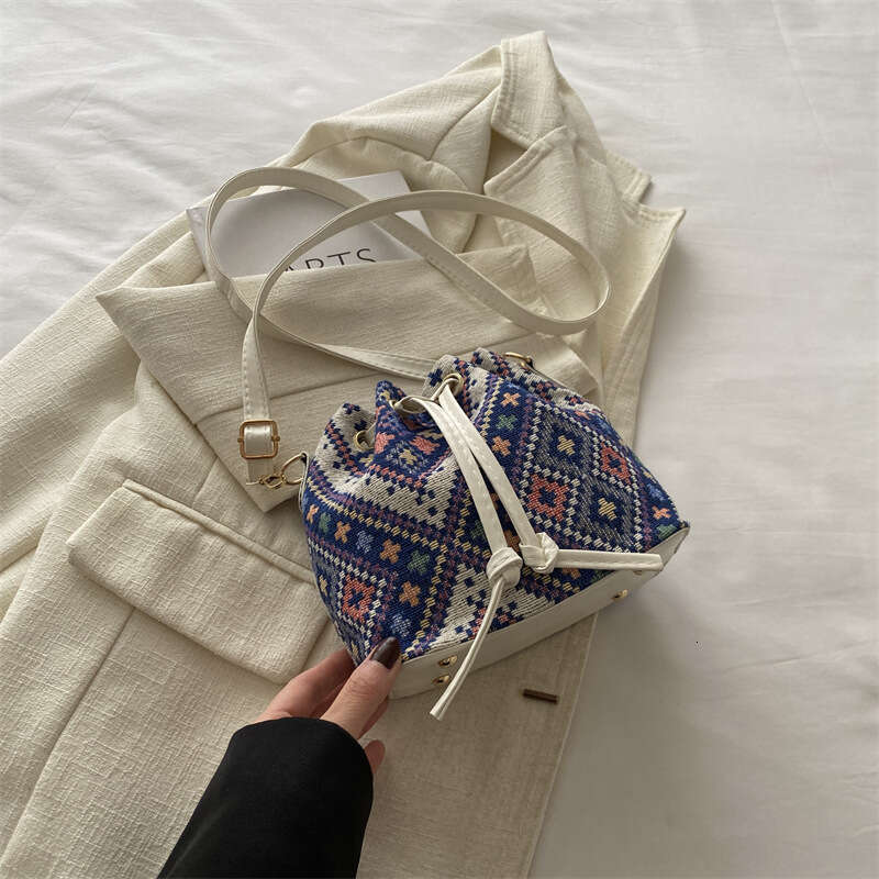 Tote New Chinese Style Fabric Ethnic Inspired Cotton Linen Shoulder And Crossbody Trendy New Drawstring Bucket Bag Niche Women S Bag
