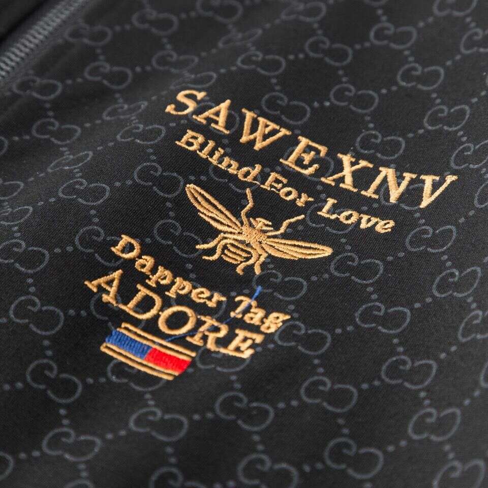 Luxury Bee Embroidery Stand-Up Collar Cardigan Sweatshirt Men With Letter Embossing, Fashionable Jacket