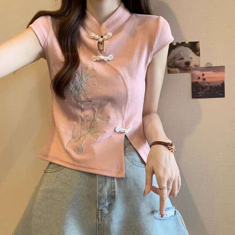 New Slim Fit Short Sleeve Chinese Sle ort Sve Embroidered Slim Fit Women's T-irt Summer 2026 Faion Trend Split Opening qipaoTop Ladies' irt