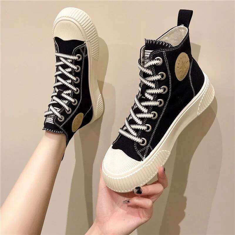 High-top canvas female 2025 new foreign gas breathable hundreds of small white flat bottom casual board shoes