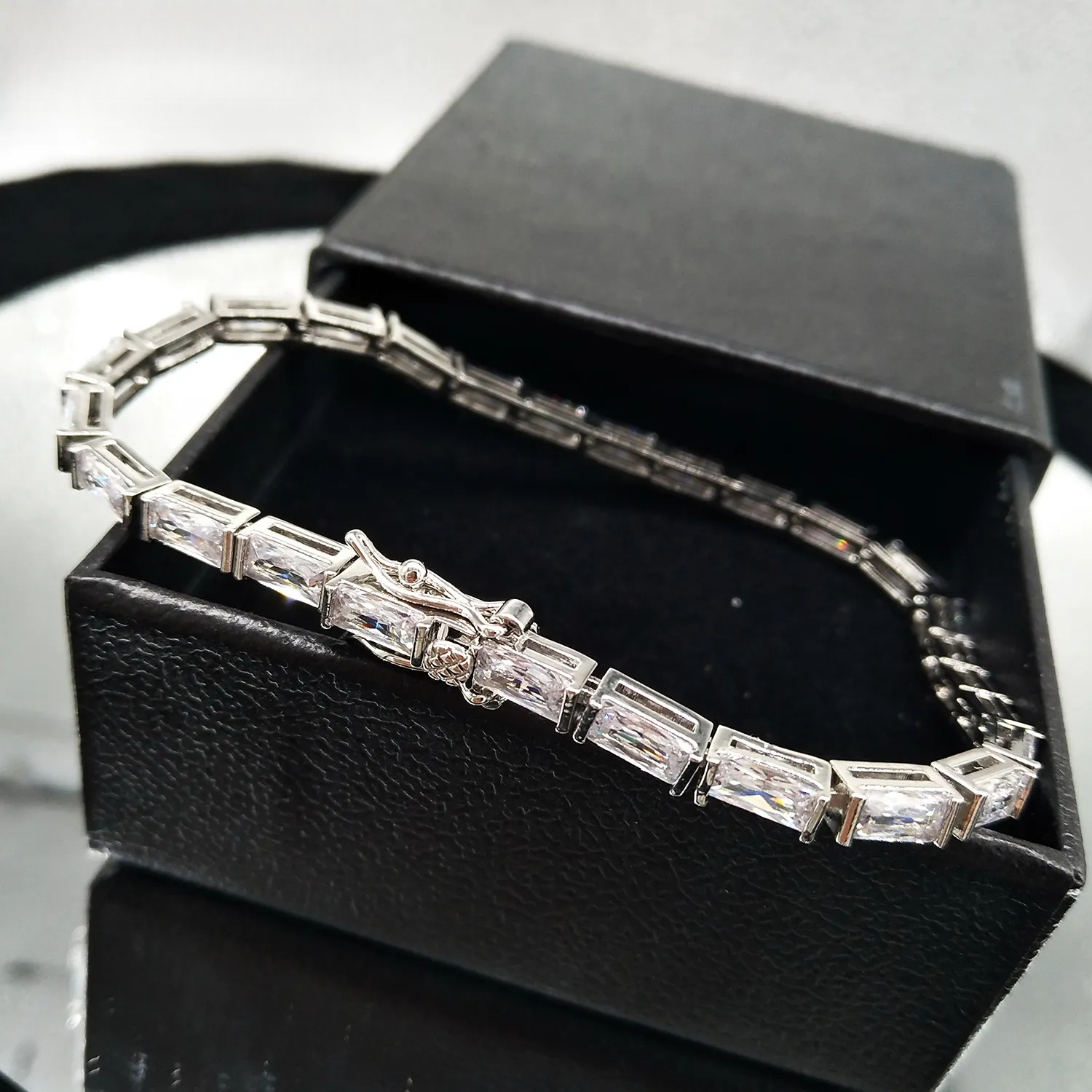 Rap High-quality Squae Diamond Tennis Bacelet Fo Men And WoMen Baguette Cubic Ziconia 14k Real Gold Plated Coppe Chains Bangle Iced Out Wist Jewely