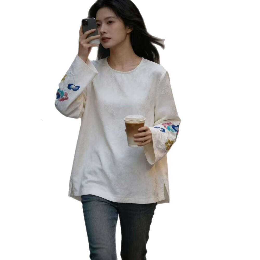 Chinese Style Fashion Embroidered O-neck Long Sleeve Shirts Women Spring Summer Elegant Temperament All-match Office Lady Tops