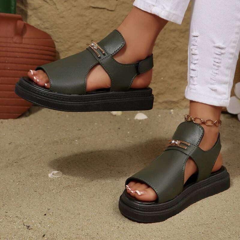 2026 Summer New Women's Classic Retro Fashion Sandals Casual Lightweight Non slip Open toed Soft Flat Shoes