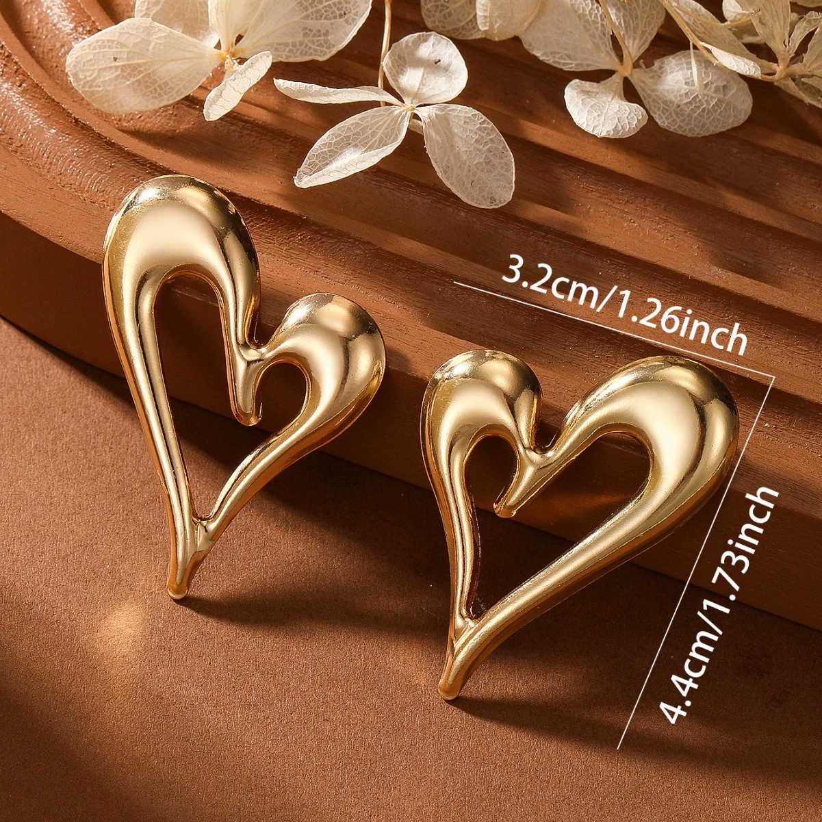 Chic Metallic Couple's Earring Set Featuring 'Love' Engraving