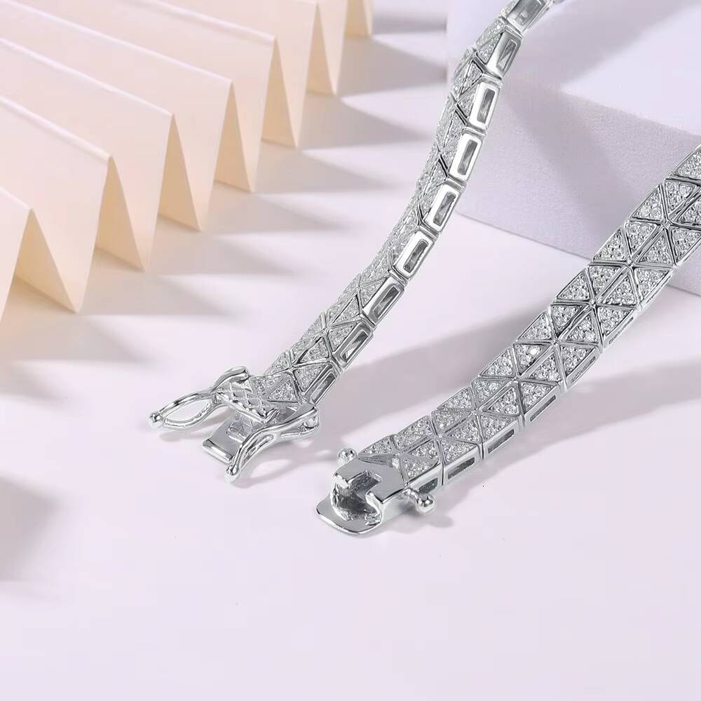 Hot-Selling 925 Silver Platinum Plated Hip-Hop Bracelet for Women Men Fine Temperament Triangle Geometric Moissanite GRA