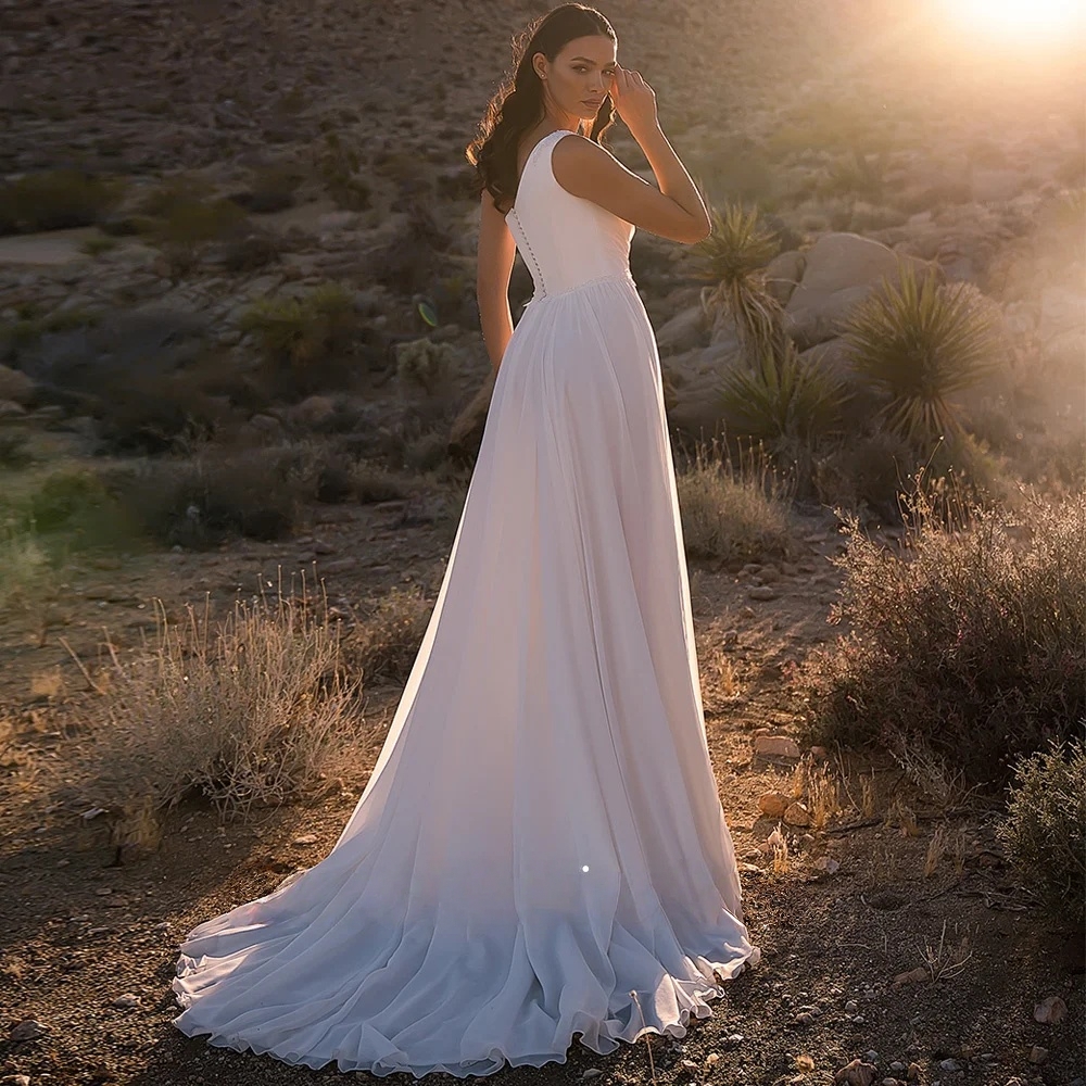 One Shoulder Chiffon Boho Wedding Dress Side Slit A-Line Long Summer Beach Bridal Gowns Beaded Pleats White Country Bride Dress Vestidos De Novia
