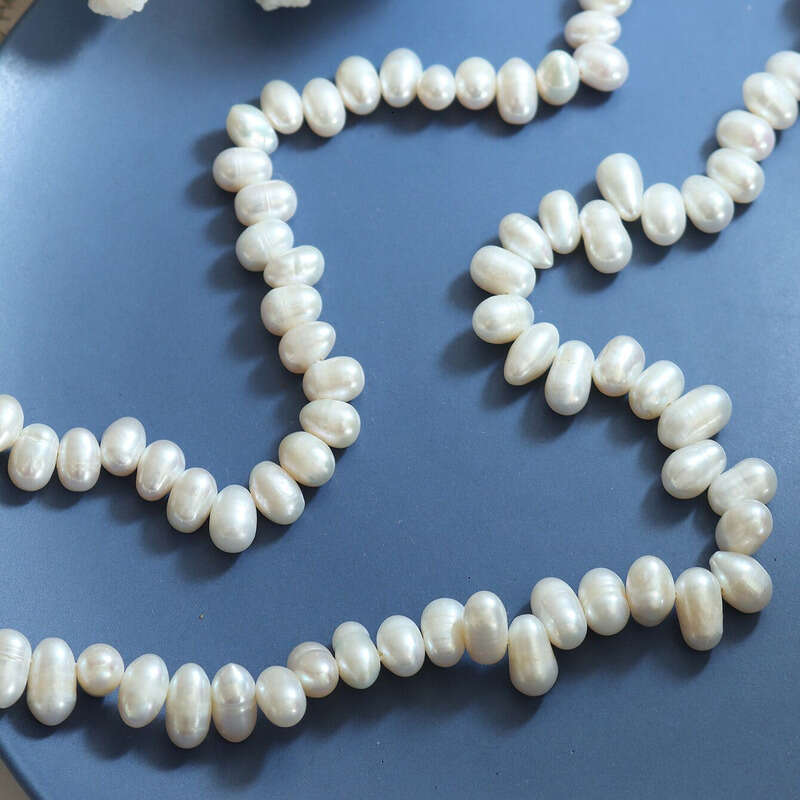 Women's Elegant Necklace: Irregular Freshwater Pearl Necklace For Women Non-fading Fashionable Light Luxury Versatile Collarbone Chain Daily Gift