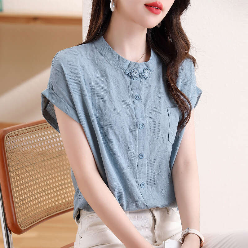 Stand-up Collar Button Cotton Linen Shirt for Women in Summer New Fashionable Age-reducing Top Slim and Short-sleeved Shirt