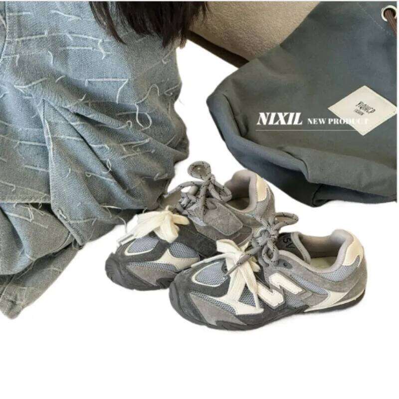 Children's sports spring summer 2026 retro style single mesh breathable casual boys girls soft soled panel shoes 26Y0304