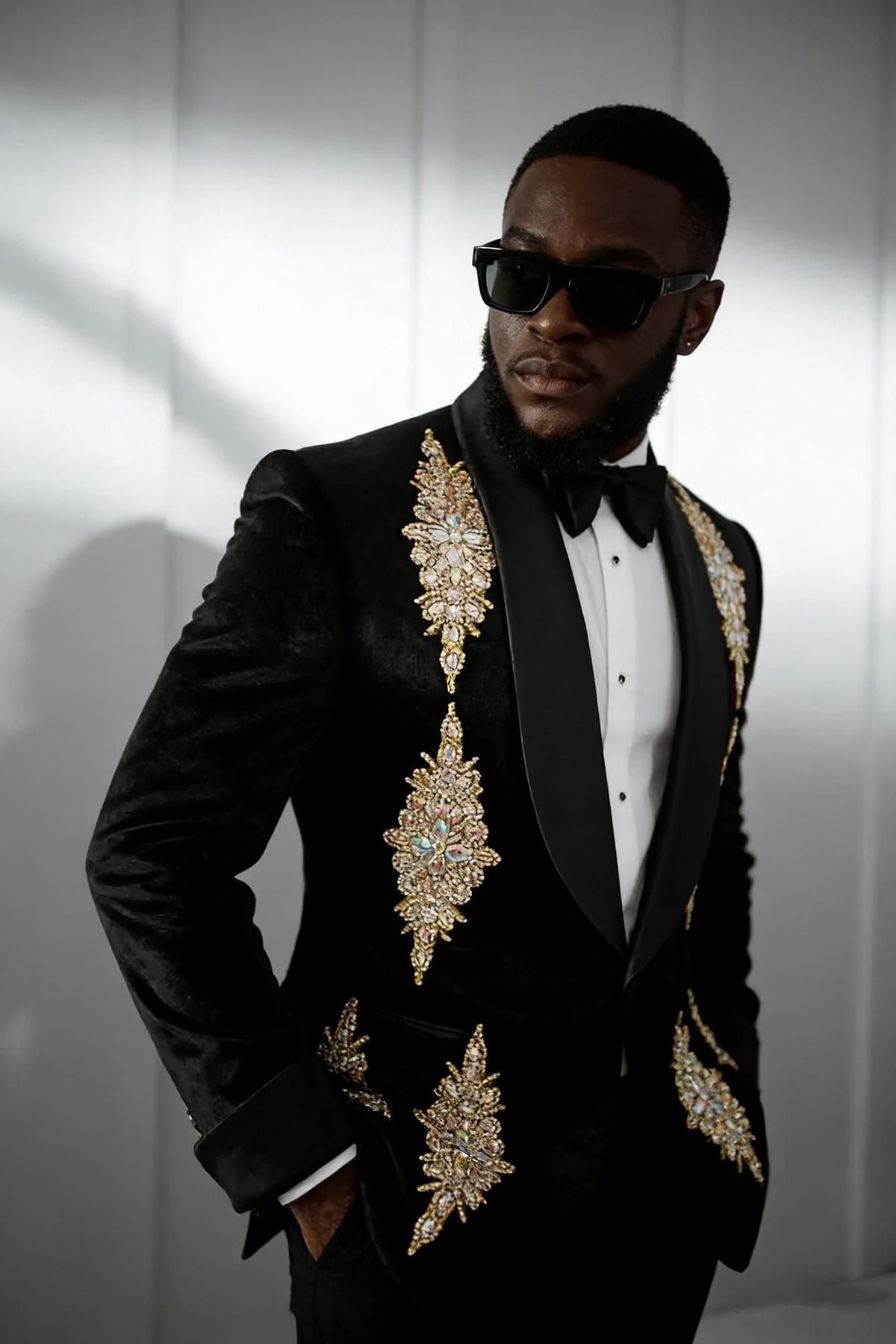 Diamond Appliques Velvet Groom Suits Blazer One Piece Formal Suits Outwear Jacket Customized Evening Party Prom Pocket Jacket