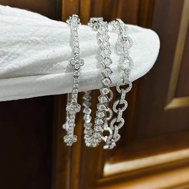 Wholesale Moissanite Jewelry Lucky Four-leaf Clover VVS1 Certificates Rhodium Fashion Tennis 925 Silver Jewelry Bracelet 12/15