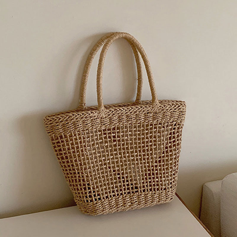 2026 New Straw Bag Rattan Bag Beach Summer Vacation Handheld Shoulder Hyuna Luxury Handbag Handwoven Women's Bag