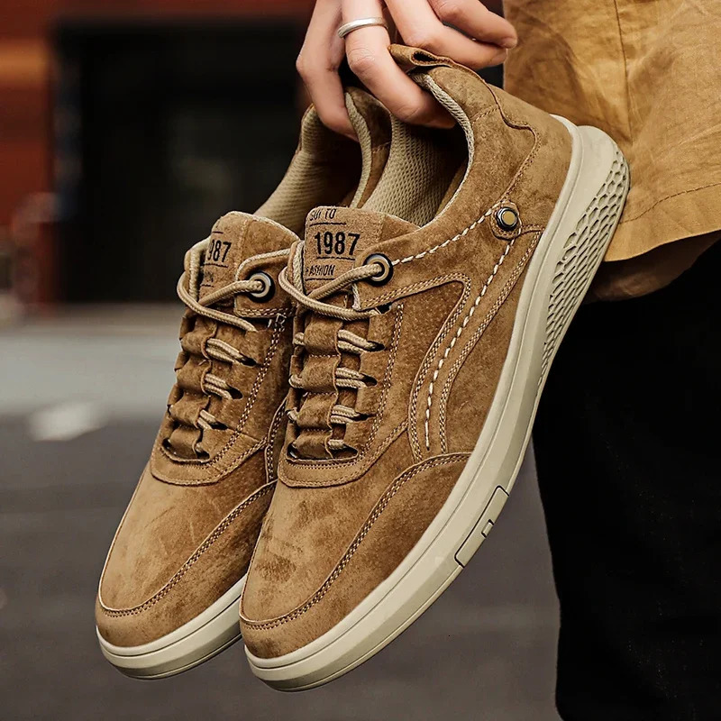 Men Shoes fashion Genuine Leather Casual Shoes Breathable Autumn lace up comfortable Loafers Outdoor Oxfords Men Sneakers shoes 260305