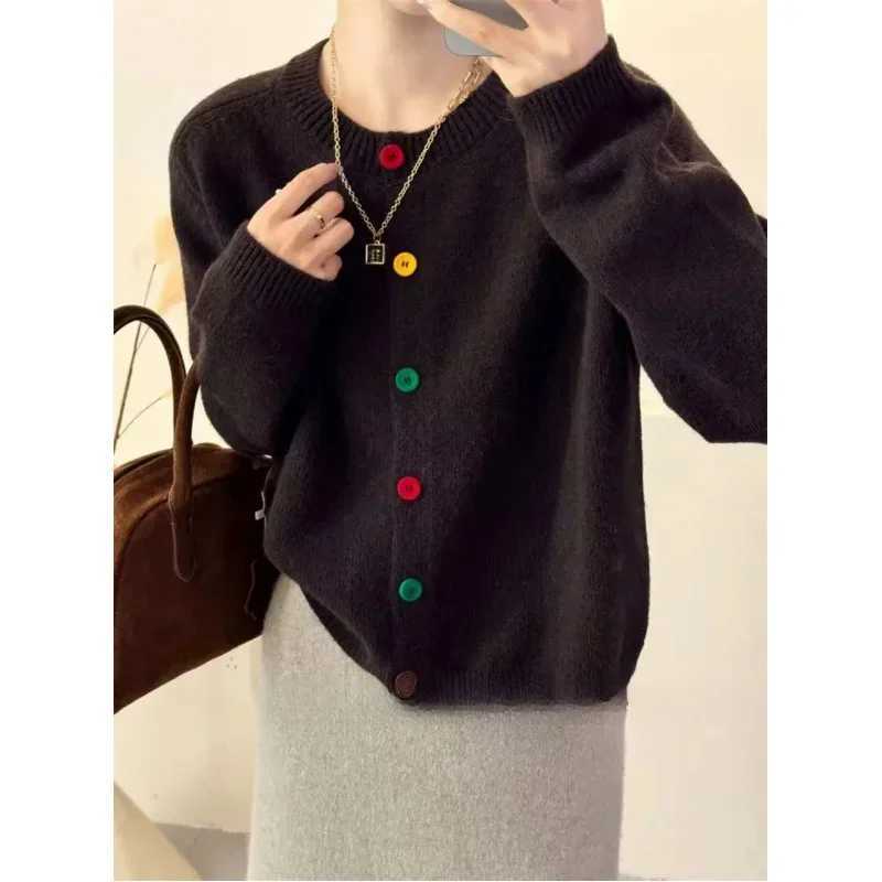 Japanese Sweet and Fresh Round Neck Colorful Button Knitwear Coat Academy Style Western Versatile Sweater Womens Cardigans M260306