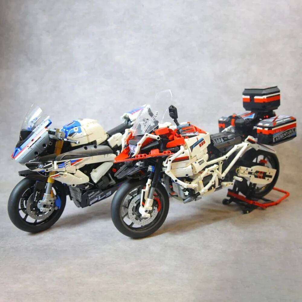 Gold Wing Touring Motorbike Model Building Blocks Technical 1:5 Scale Motorcycle Bricks Desk Decoration Assembly Set Kids Toys Z260306