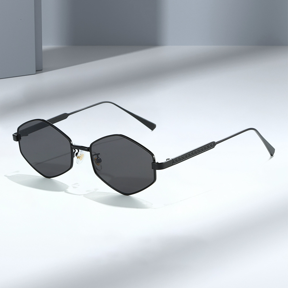 Korean-style street fashion retro metallic silver cat-eye sunglasses, new model, personalized, face-shaping, UV protection sunglasses