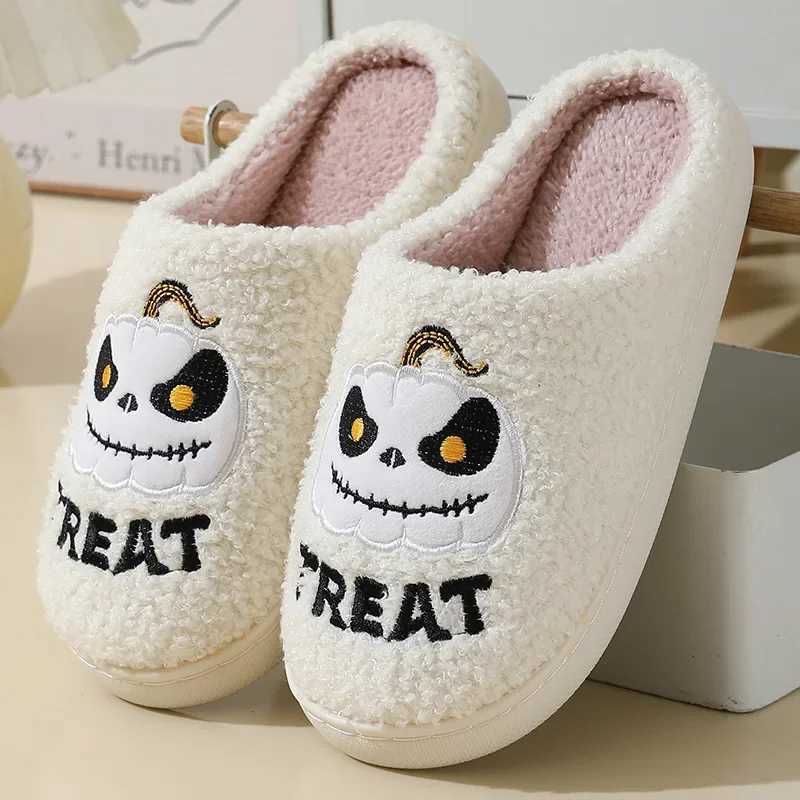 Winter Slippers for Men Halloween Cartoon Pumpkin Pattern Cozy Home Slippers Indoor Plush Slipper Women Non-slip Livingroom Shoe S260305