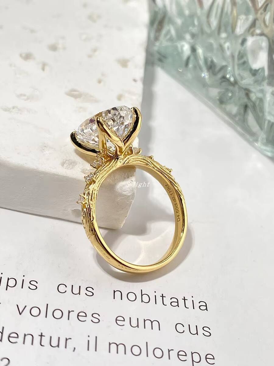 Oval Cultivated Diamond Prong Setting 18K Gold Lab Synthesis Handmade High-end Womens Pigeon Egg-shaped Ring