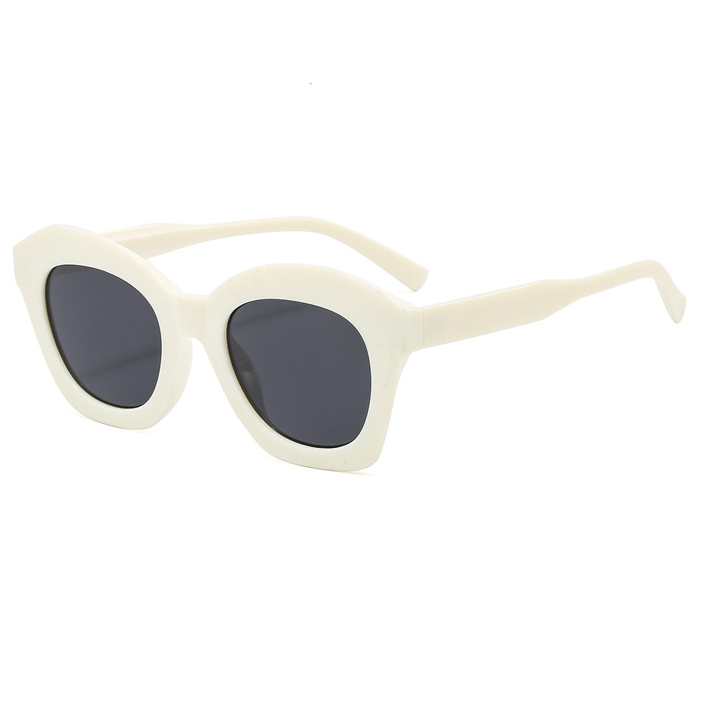 Free Shipping's new cat-eye trendy European and American fashion sunglasses, personalized internet celebrity style PC sunglasses
