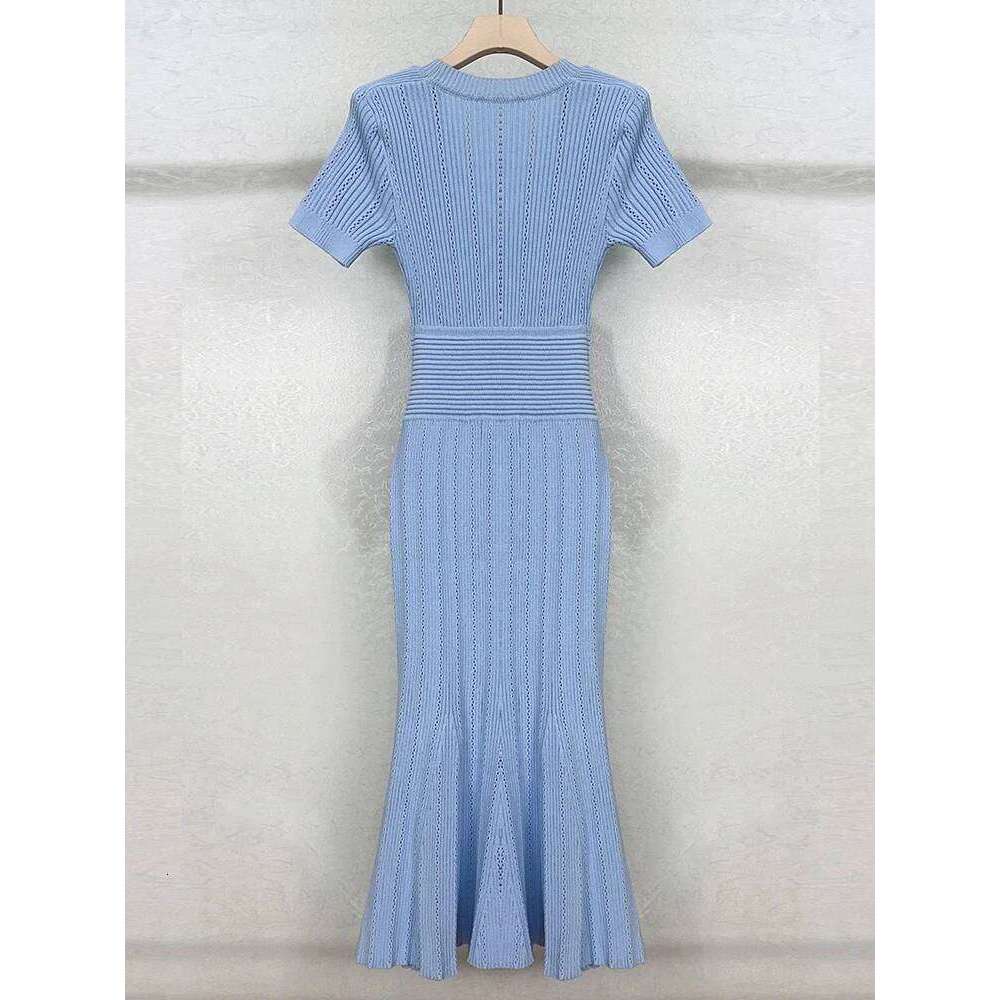 Blue Short-Sleeved V-Neck Knitted Long Dresses Temperament Elegant Stretch Slim Women's Dress Autumn New Mdng260306