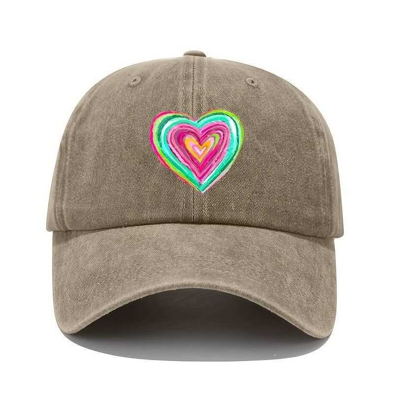 Vintage baseball cap with vibrant heart-shaped print and adjustable sun protection casual headpiece S260306
