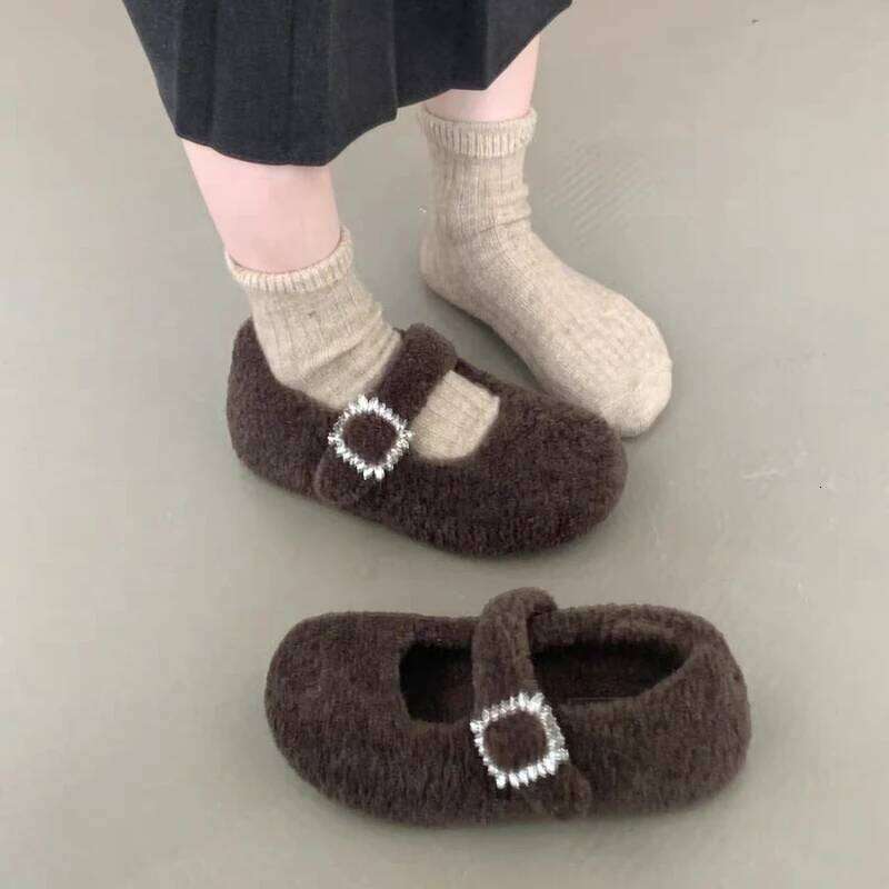 2025 Winter New Women's Comfortable Flat Sandals with One-Piece Buckle Cute Fuzzy Casual Shoes