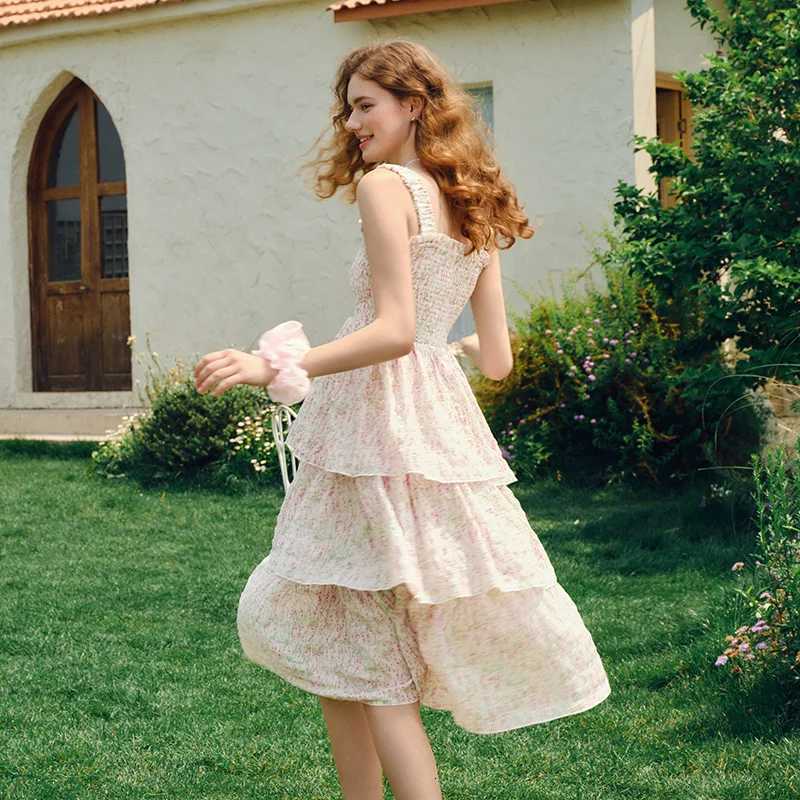 Semir Dress Women Texture Chiffon Cake Skirt Resort Style 2025 New Summer Romantic Floral Suspender Dress Gentle X260306