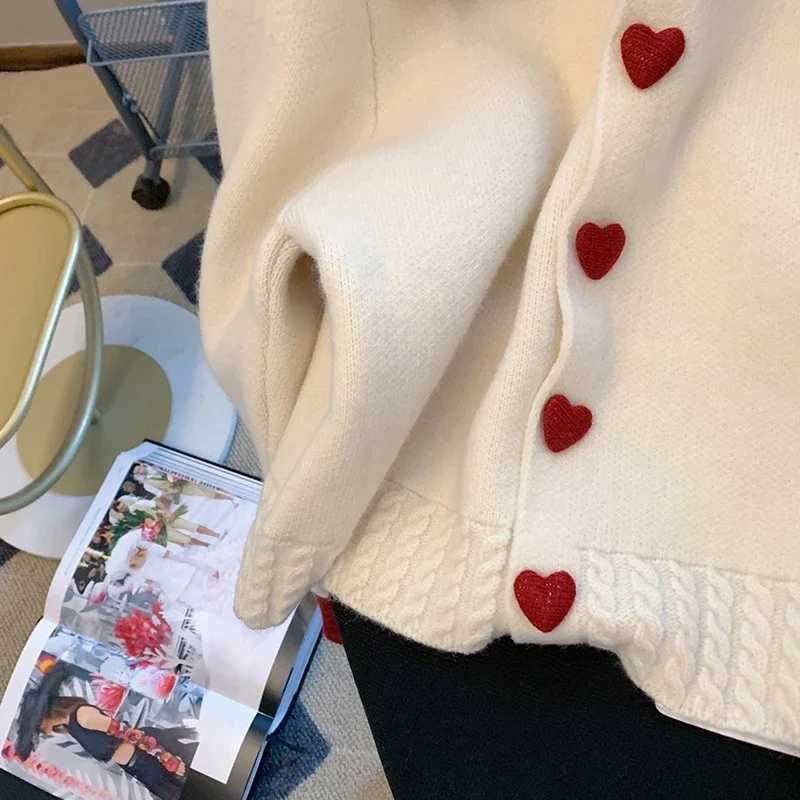 Womens Cardigan Sweater Coat Red White Contrast Doll Neck Knitwear Autumn Winter 2023 New Sweet Thicked Heart Button Sweaters M260306