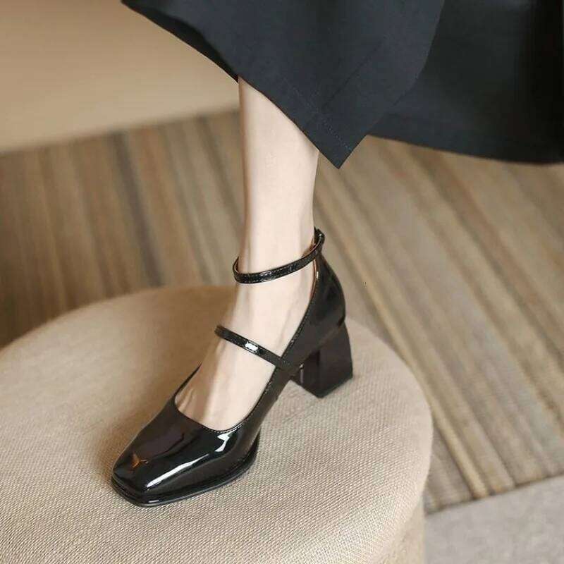 2024 New Mary Jane High Quality Leather Shoes Shallow Square Toe Womens Sandals Buckle Strap Women's Pumps