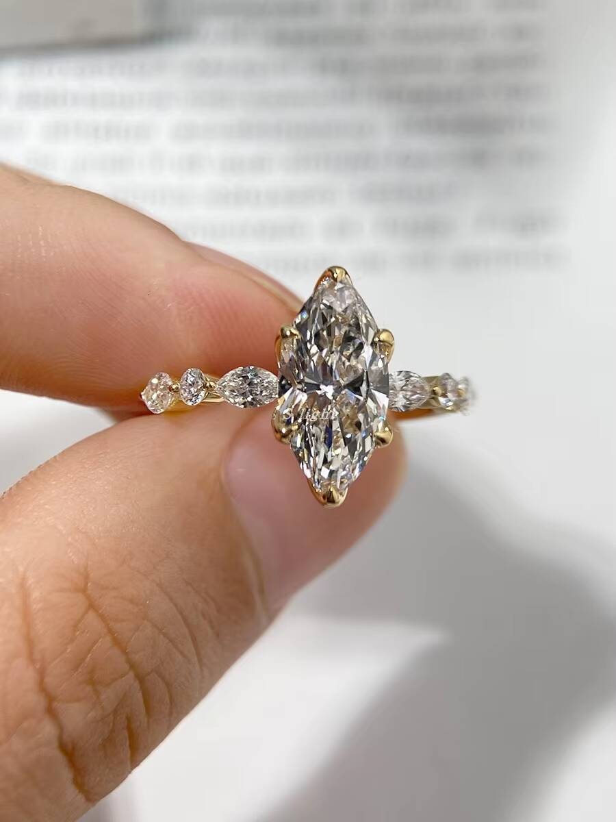 18k Gold Lab Grown Diamond 2 Ct Marquise Cut Fashionable Personalized Niche High-end Big Ring