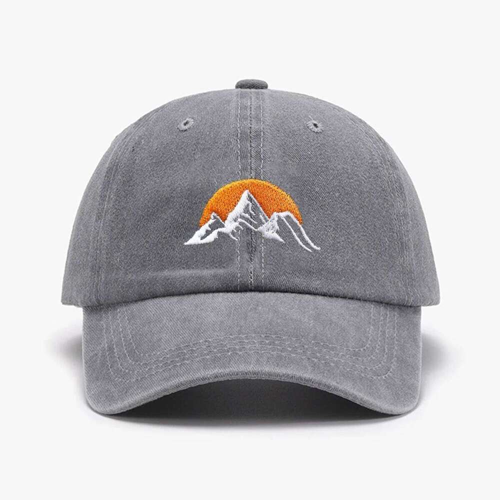 1sunrisefashionable embroidered baseball cap with sun protection for both men and women Y260304