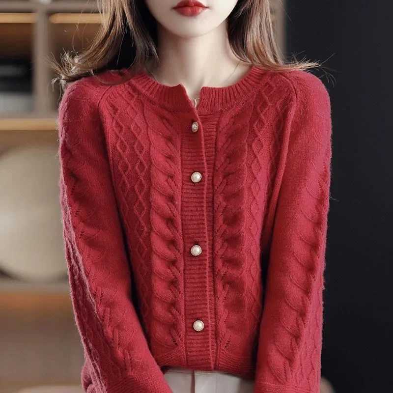 2024 Female Xiaoxiangfeng Cardigan Sweater Coat Spring Women Loose Round Neck Knitwear Jacket Lazy Wind Lady Knitting Outerwear M260306