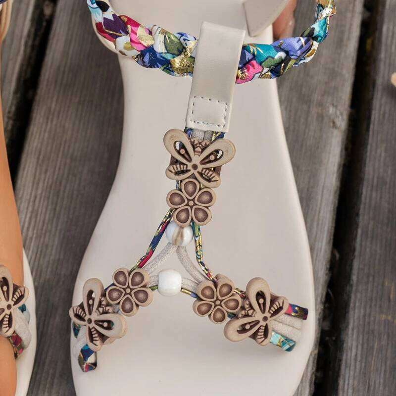2026 Women's Fashion Flat Bottom One Line Buckle Casual Versatile Open toed Sandals