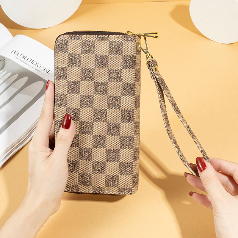 2026 Luxury Handbag Wallet Women New Retro Trendy Printed Checkerboard Large Capacity Clutch Double Zipper Phone Bag
