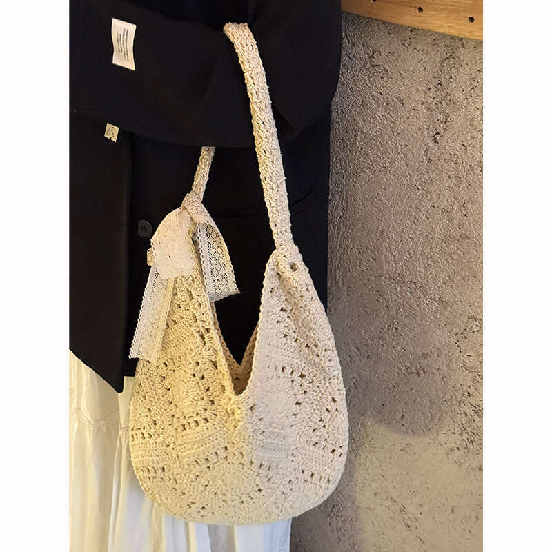 New Fashionable Versatile Woven For Women, Simple And Stylish Large Capacity Tote Bag With A Casual Look