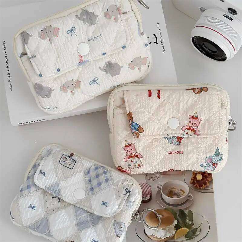 Sweet Cute Women's Cosmetic Purse Headphone Travel ID Coin And Key Multifunctional Storage Bag Girl Gift C260304