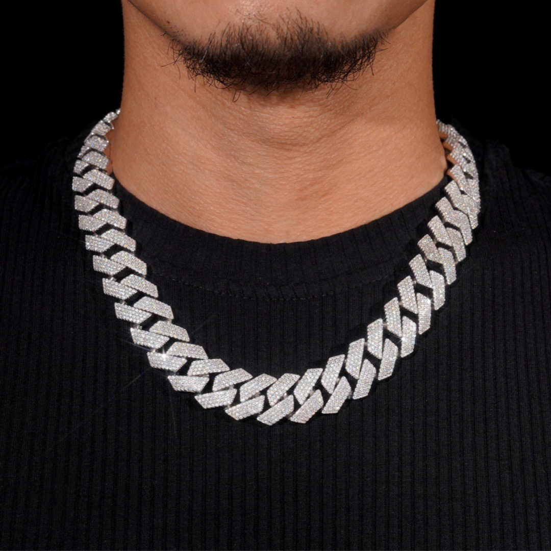 High-quality luxury jewelry 18mm - 4-row VVS moissanite Cuban necklace 925 silver mens bestseller