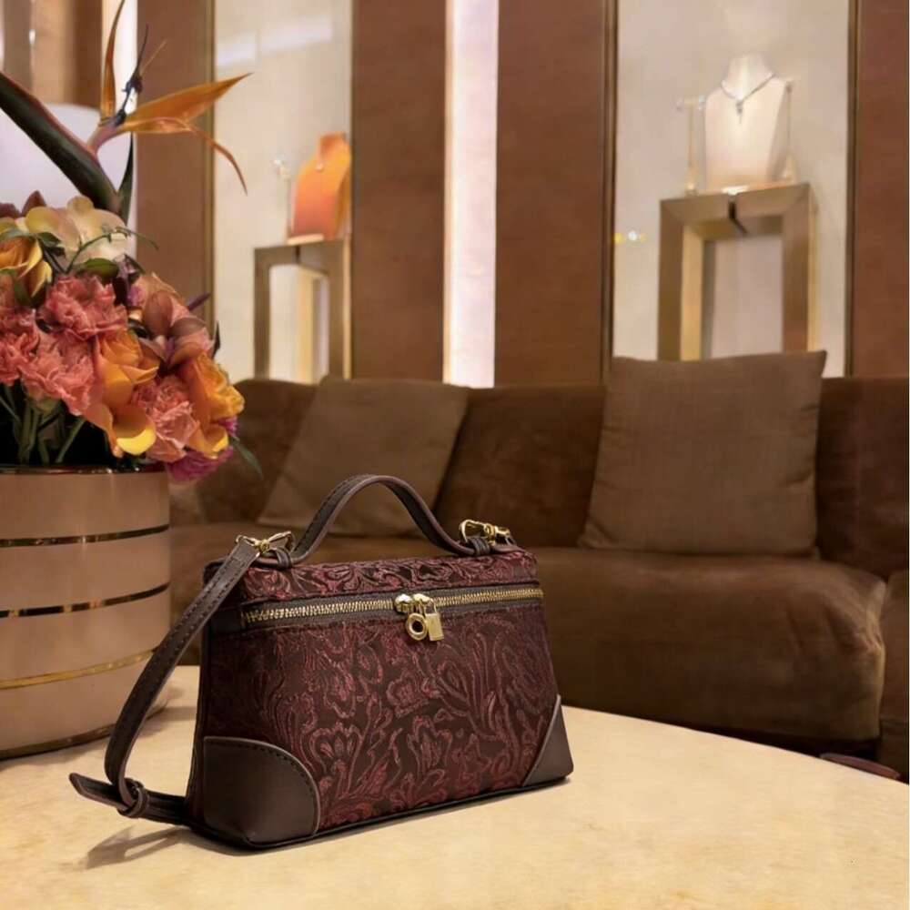 Tote Fairy Treasures Vine Flower New Chinese Style Song Brocade With Cowhide Lunch Box Bag BB